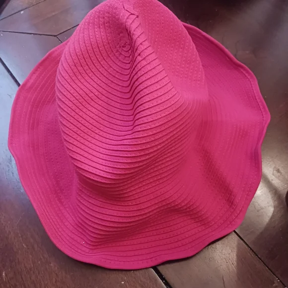 Fuschia Pink Ribbed Cosmopolitan Women's Hat OS - Picture 3 of 4